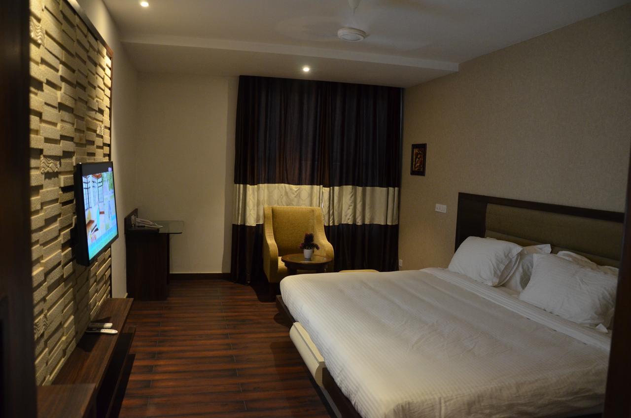 Hotel Fortune Blue Sikar Luaran gambar