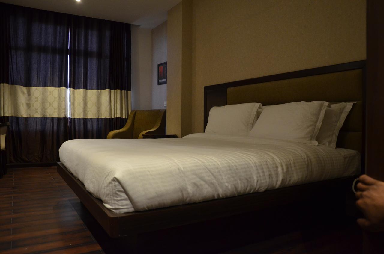 Hotel Fortune Blue Sikar Luaran gambar