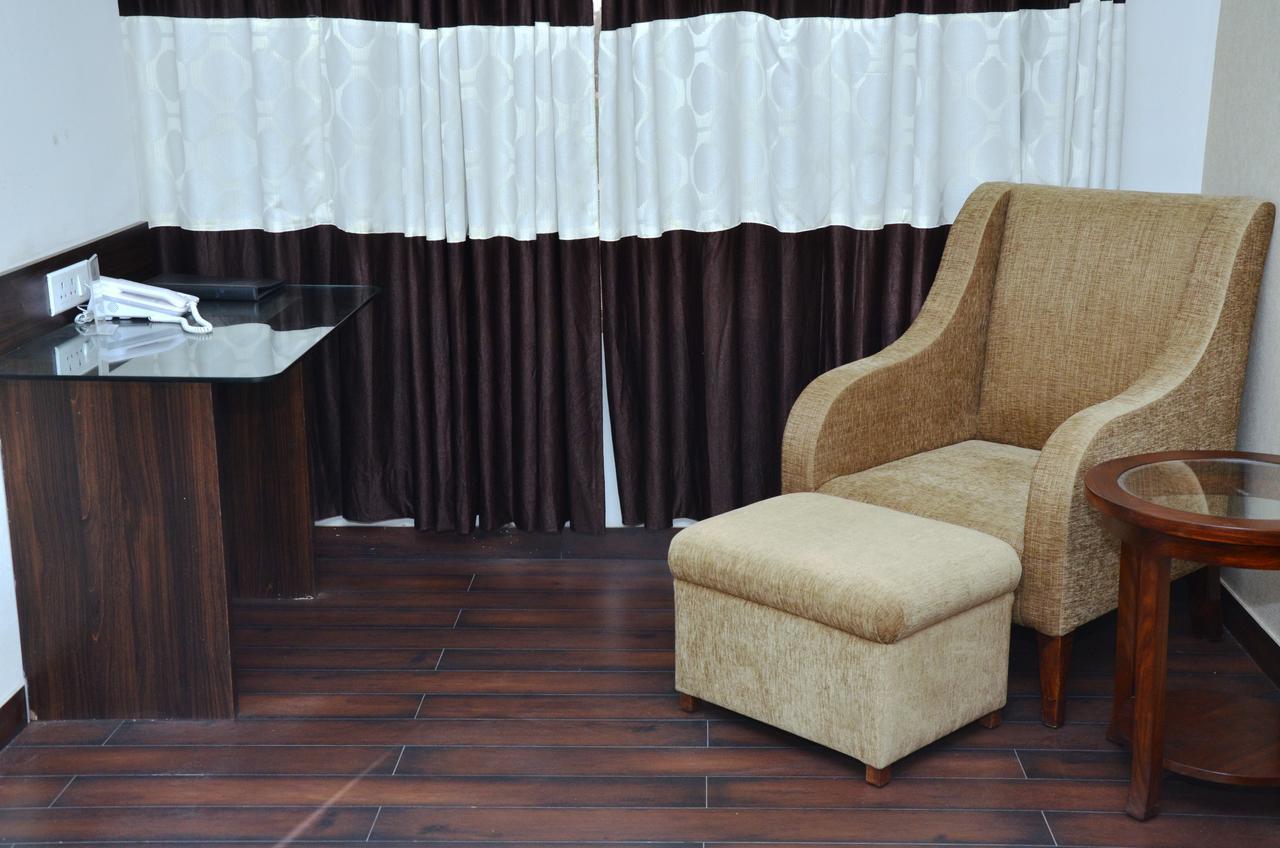 Hotel Fortune Blue Sikar Luaran gambar