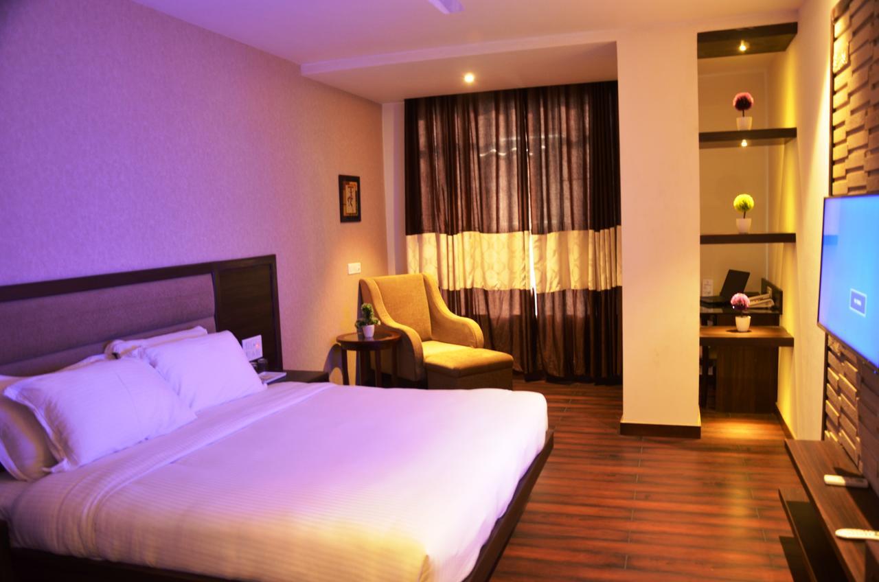 Hotel Fortune Blue Sikar Luaran gambar