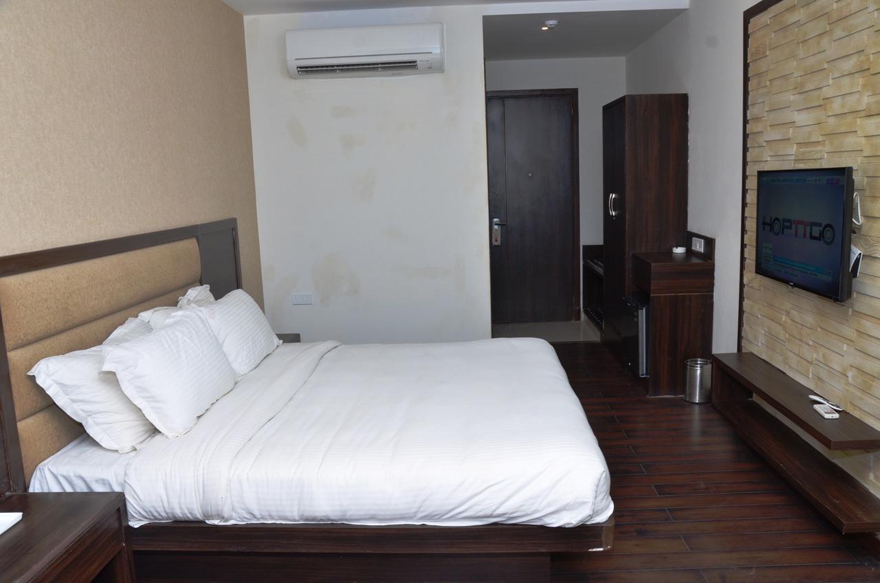 Hotel Fortune Blue Sikar Luaran gambar